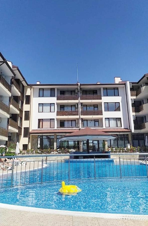 Victoria'S Apartments Nesebar Esterno foto
