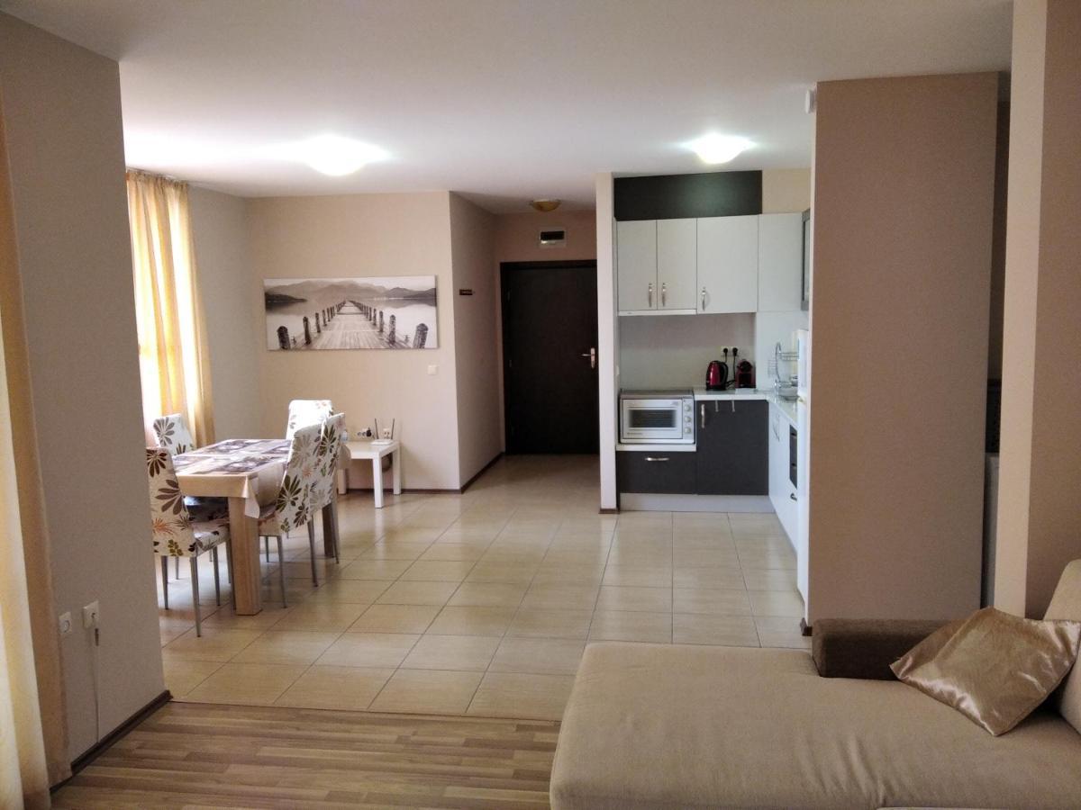 Victoria'S Apartments Nesebar Esterno foto