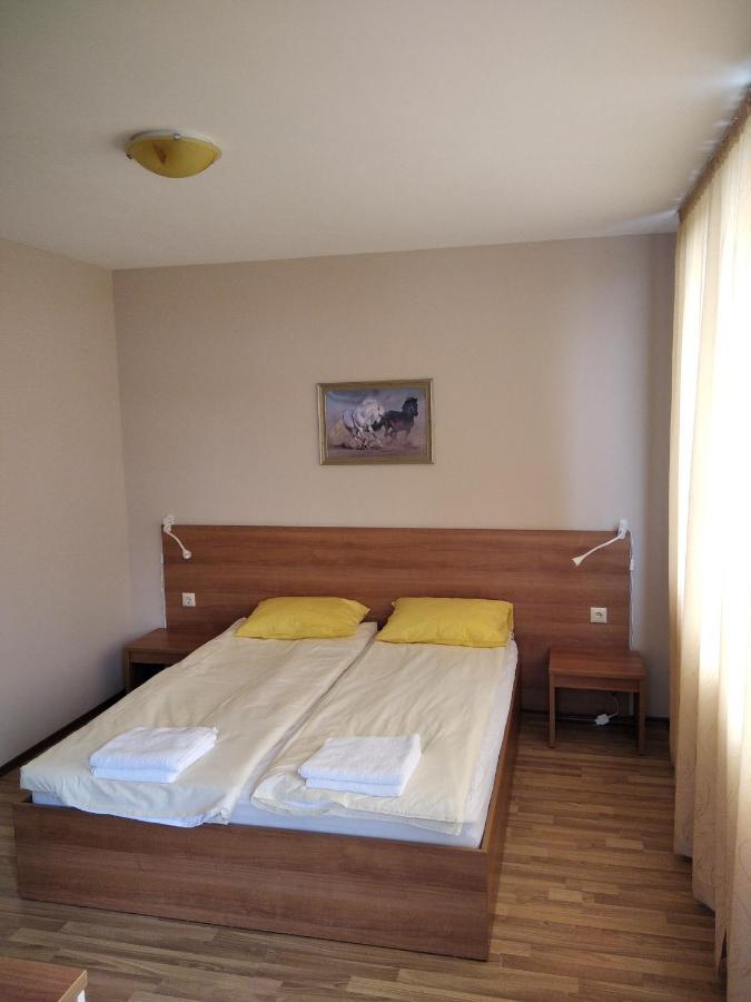 Victoria'S Apartments Nesebar Esterno foto